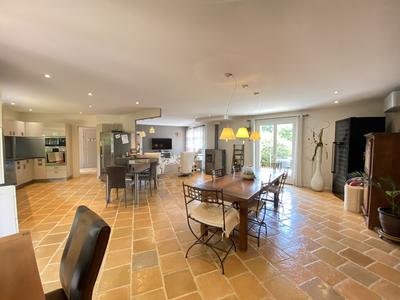 Maison contemporaine - 172 m² - 7 pièces