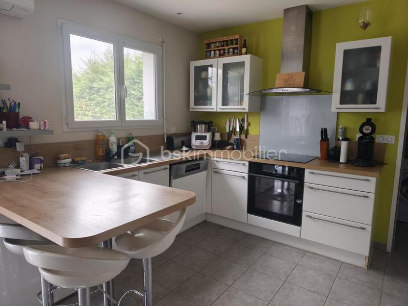 Maison - 98 m² - 6 pièces