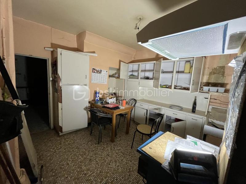 Immeuble - 242 m² - 7 pièces