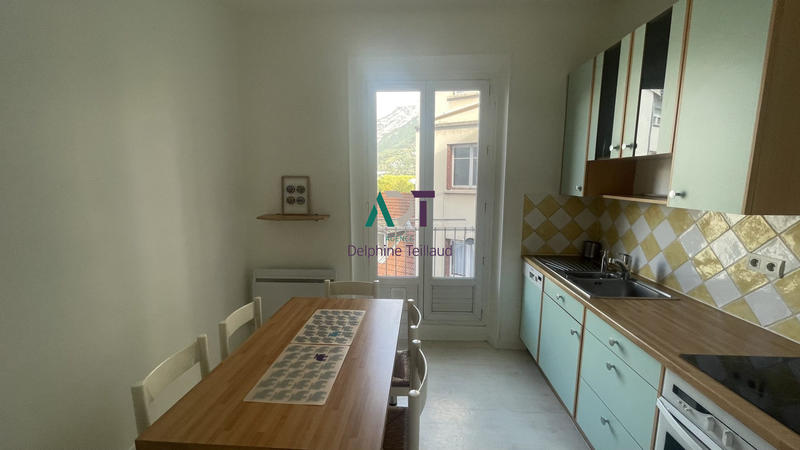 Appartement - 73 m² - 3 pièces