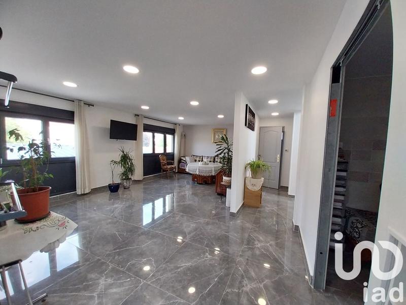 Maison - 167 m² - 7 pièces