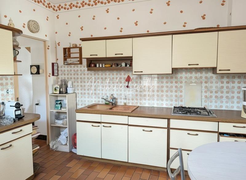 Maison - 211 m² - 7 pièces