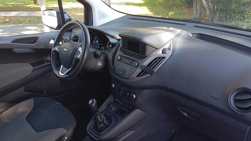 Ford Tourneo Courier 1.0 E 100 Trend - Bioéthanol