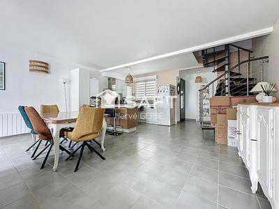 Maison - 109 m² - 5 pièces