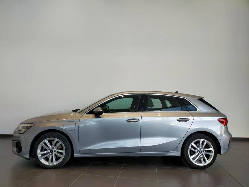 Audi A3 sportback 40 TFSIe 204 s tronic 6 Business line