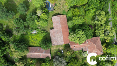 Maison ancienne - 373 m² - 10 pièces