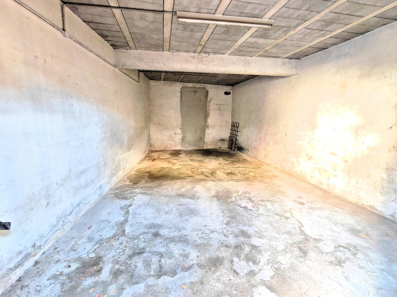 Parking / Garage - 26 m²