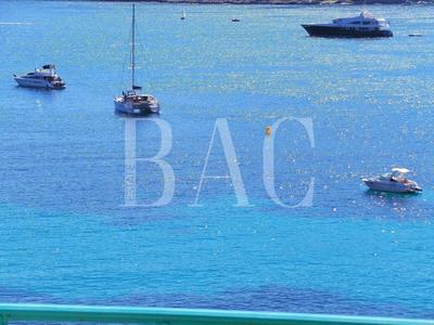 Villa - 760 m² - 16 pièces