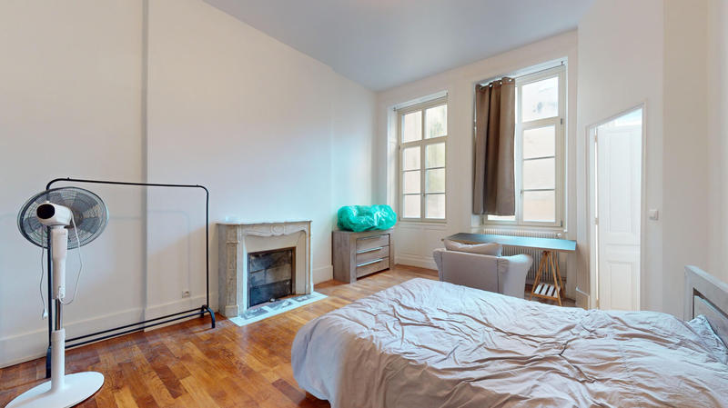 Appartement - 136 m² - 5 pièces