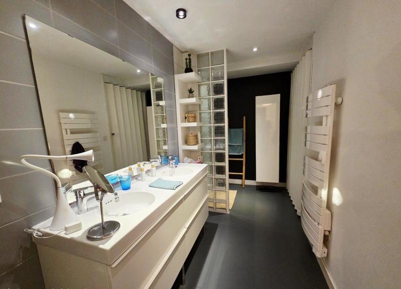 Appartement - 103 m² - 4 pièces