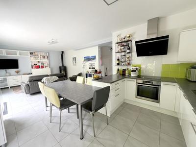 Maison - 123 m² - 6 pièces