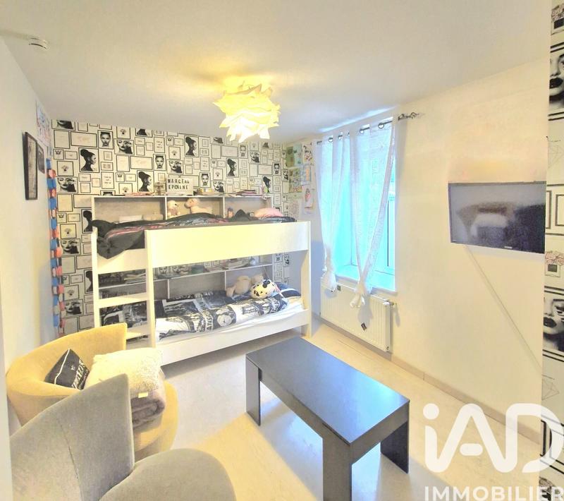 Maison - 234 m² - 8 pièces