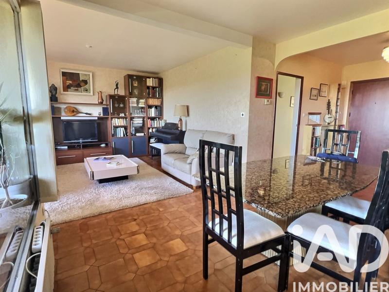 Appartement - 102 m² - 5 pièces