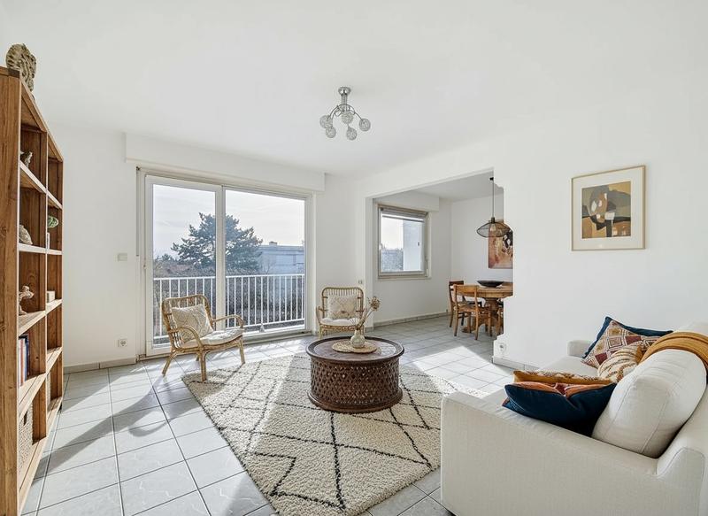 Appartement - 80 m² - 4 pièces