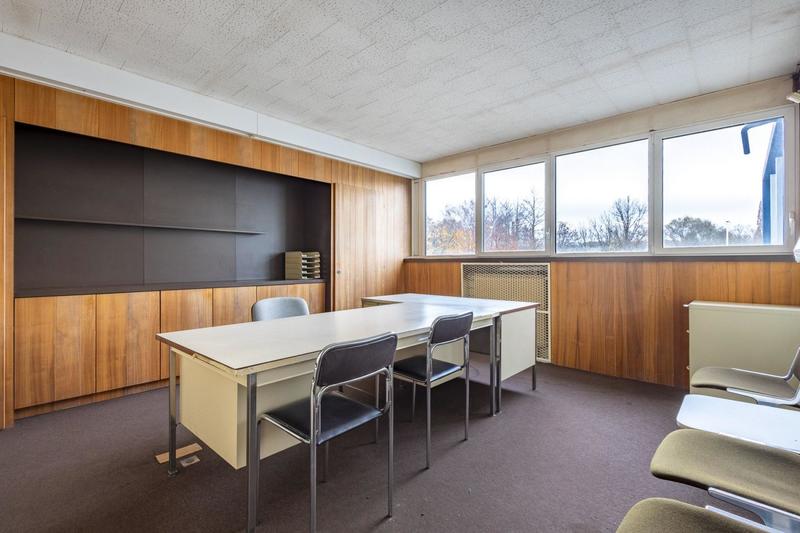 Local commercial - 3 178 m² - 10 pièces