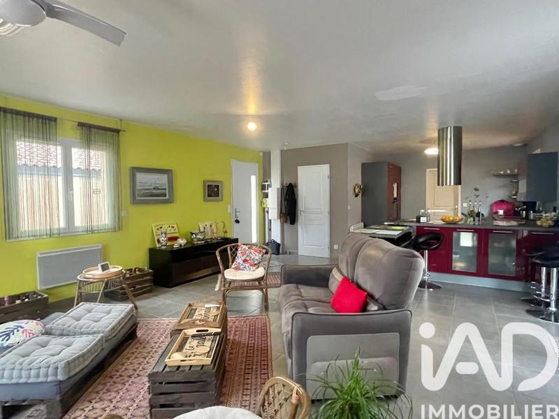 Maison - 90 m² - 5 pièces