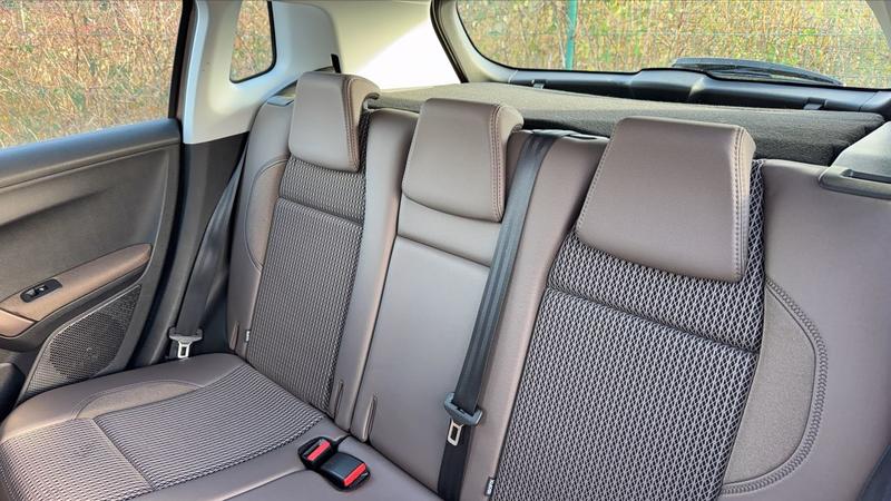 Peugeot 2008 1.6 e-HDi 92 Bmp6 Allure - 5 places Automatique