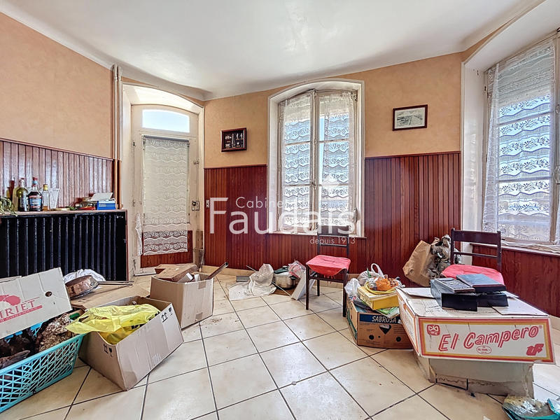 Maison - 152 m² - 7 pièces