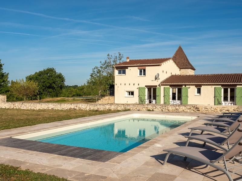 Propriété - 500 m² - 7 pièces