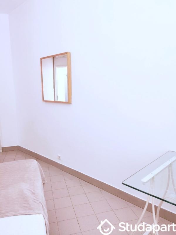 Chambre - 9 m² - 1 pièce