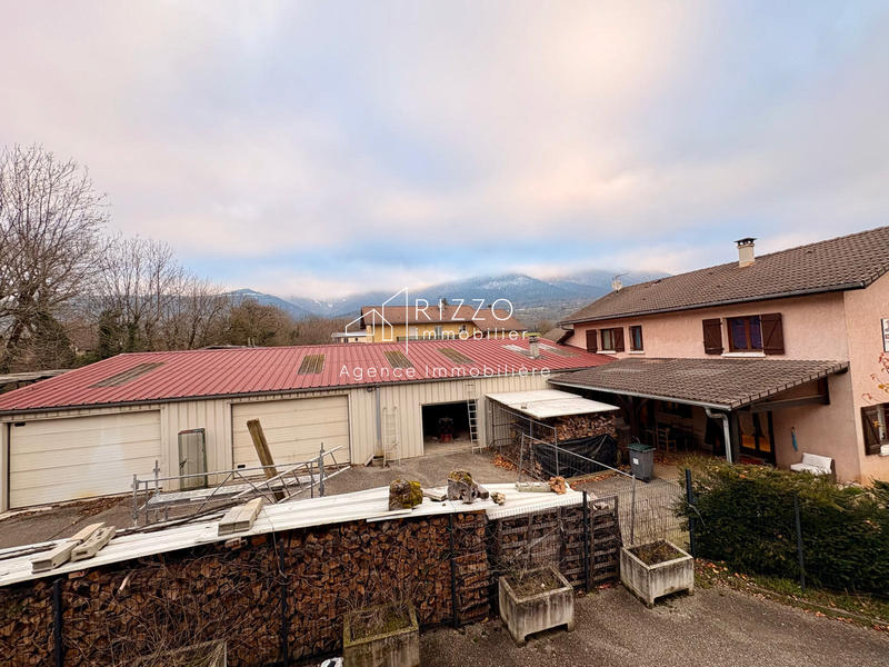 Entrepôt - 356 m² - 6 pièces