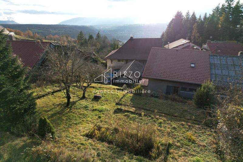 Terrain - 1 053 m²