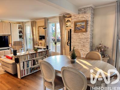 Appartement - 96 m² - 5 pièces