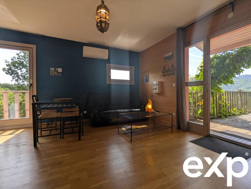 Villa - 167 m² - 9 pièces