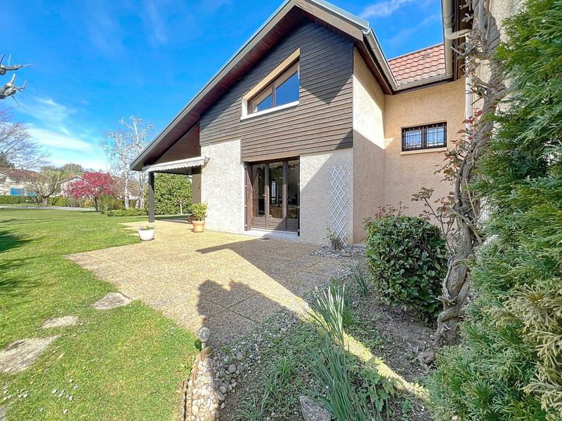 Maison - 176 m² - 6 pièces