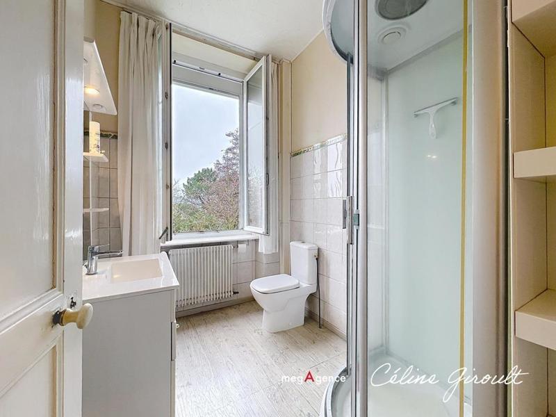 Maison en pierre - 130 m² - 5 pièces