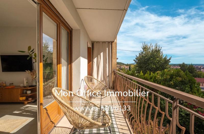 Appartement - 70 m² - 3 pièces