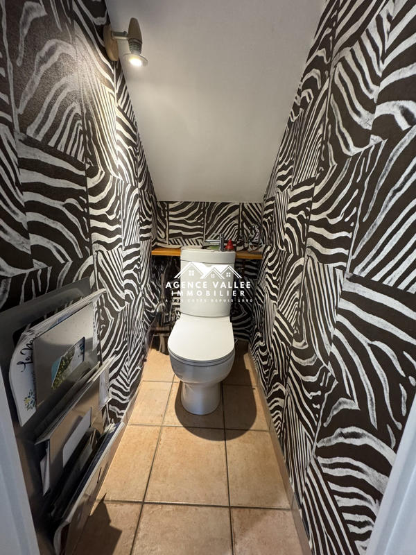 Maison traditionnelle - 148 m² - 7 pièces