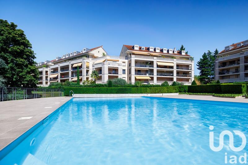 Appartement - 209 m² - 7 pièces