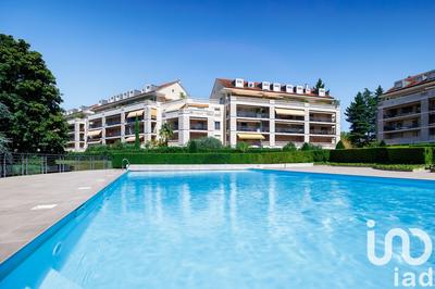 Appartement - 209 m² - 7 pièces