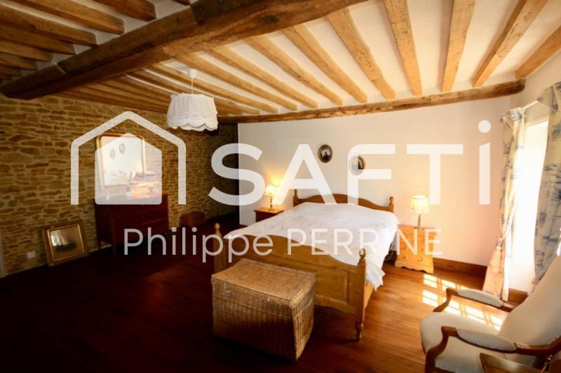 Maison - 310 m² - 15 pièces