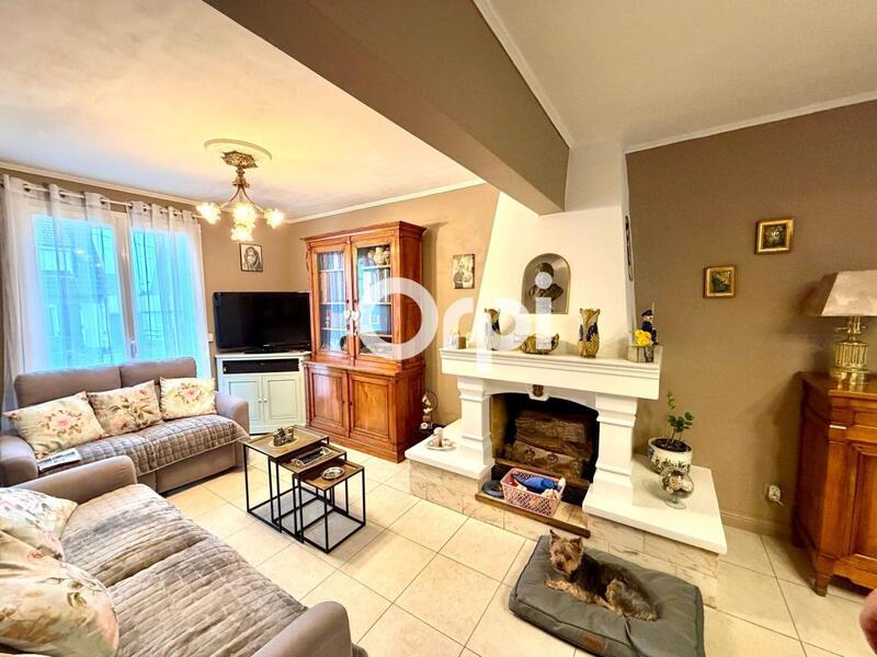 Maison - 94 m² - 5 pièces