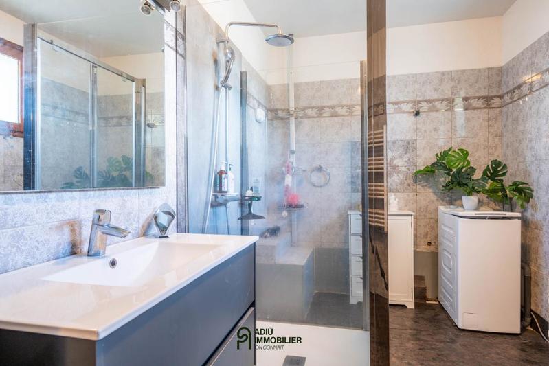 Maison - 175 m² - 5 pièces