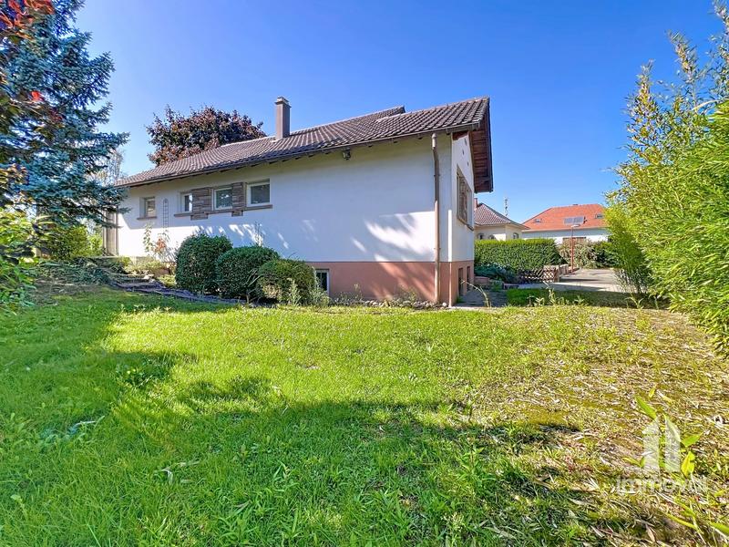 Maison - 180 m² - 5 pièces