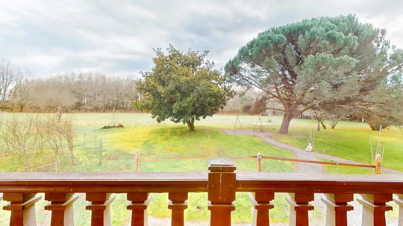 Maison - 450 m² - 12 pièces