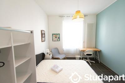 Chambre - 14 m² - 1 pièce