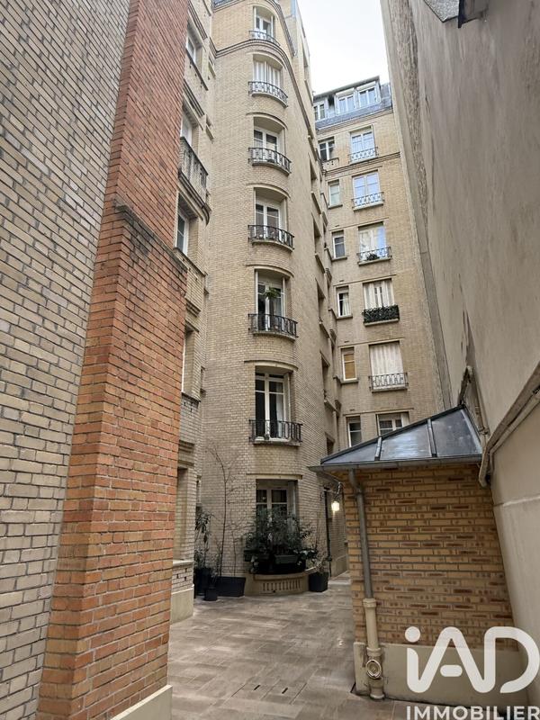 Studio - 5 m² - 1 pièce