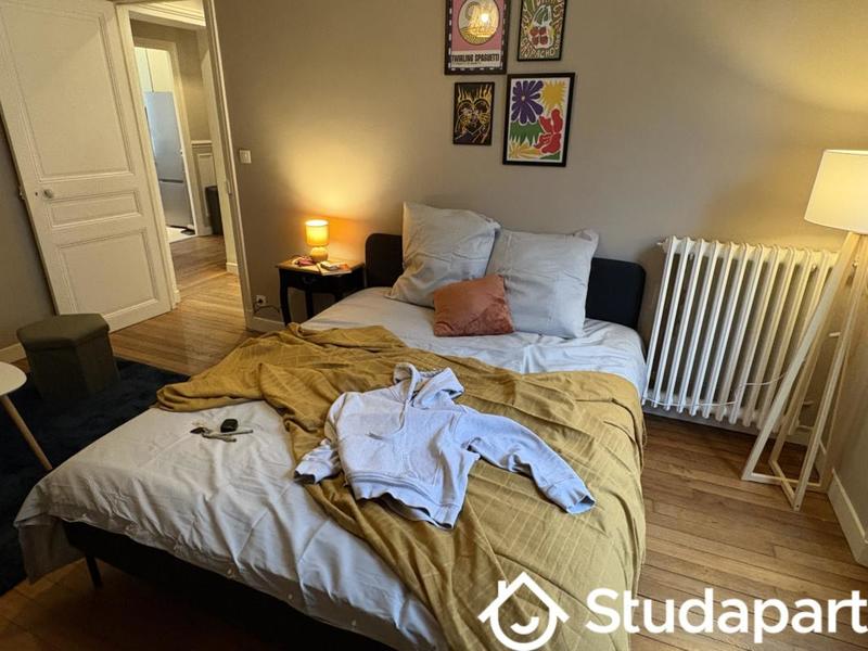 Chambre - 14 m² - 1 pièce