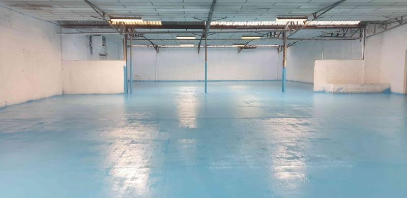 Bureau - 2 670 m² - 2 pièces