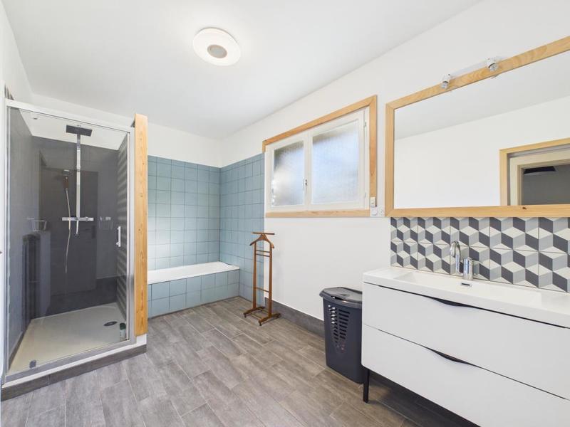 Maison - 190 m² - 6 pièces