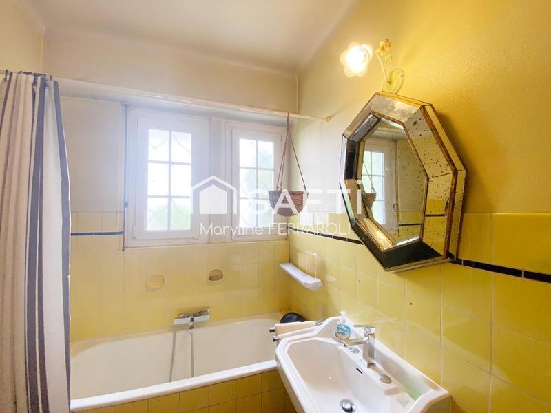 Villa - 180 m² - 6 pièces