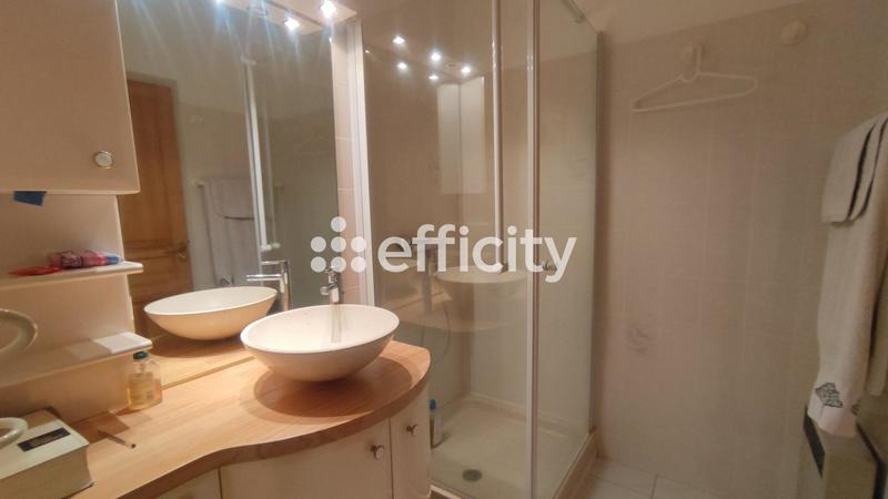 Appartement - 126 m² - 6 pièces