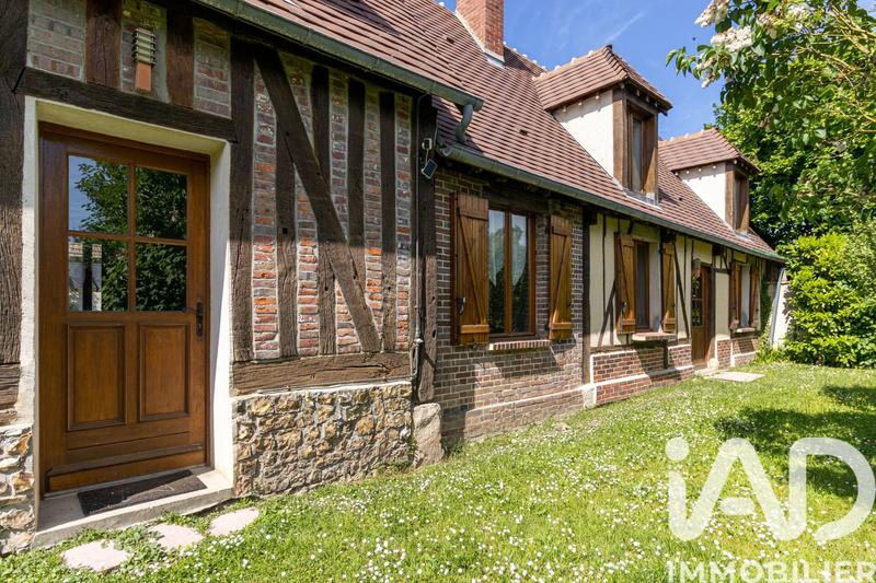 Maison - 210 m² - 8 pièces