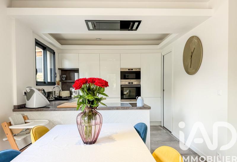 Maison - 88 m² - 4 pièces