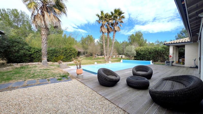 Villa - 301 m² - 6 pièces