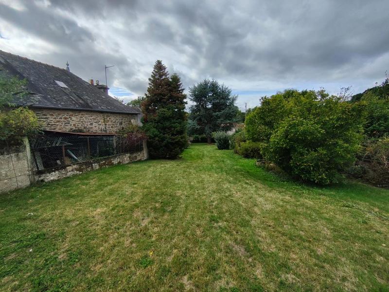 Terrain constructible - 1 695 m²